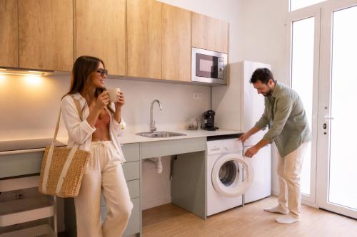 CASA FLORIT - The Maritim Metro Station Suites