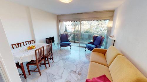 69B - Agréable 2P proche mer avec terrasse et garage