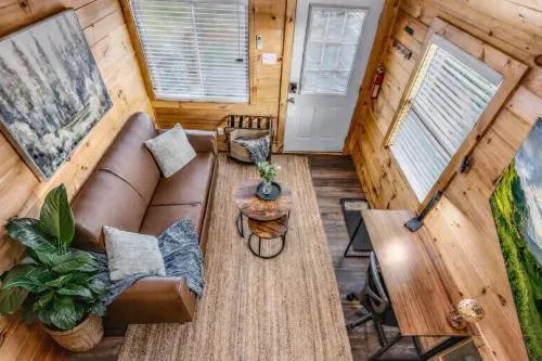 Sojourn Lodging photo 4