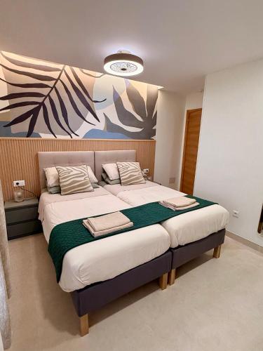 Sunny Escapes- Modern & New, Playa de las Americas