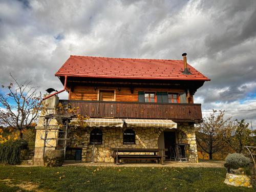 Cozy Winehouse - Remote Vineyard Escape
