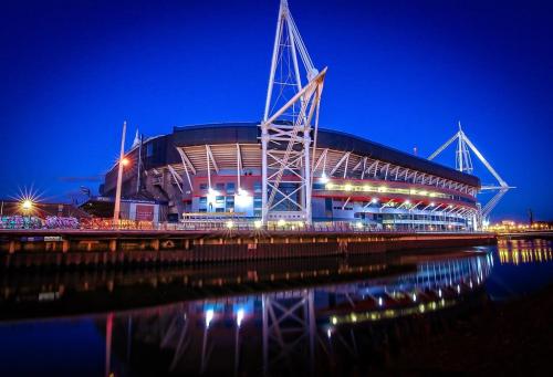 Principality stadium luxury apartment free parking photo 7
