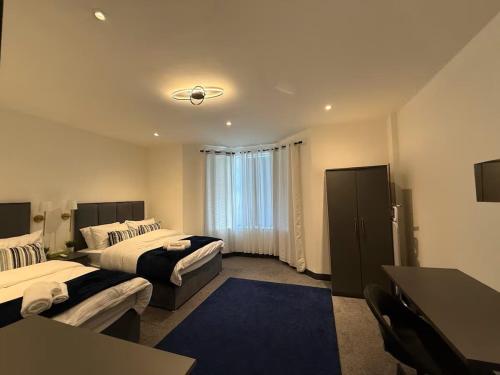 Principality stadium luxury apartment free parking photo 8