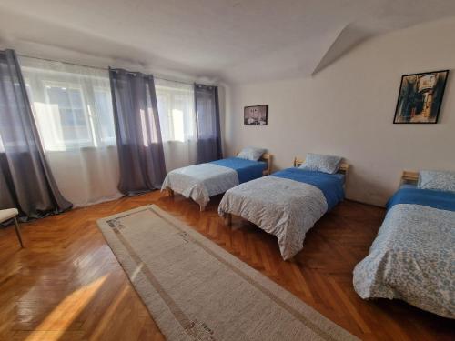 Rooms ela