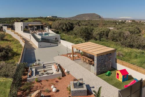 Maison Althera Brand New 3BR Villa with Private Pool