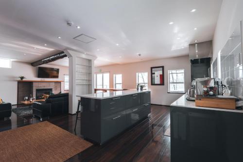 Hakuba Slopeside Chalet