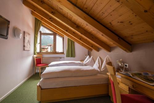 Gallery image of Hotel Christian in Corvara in Badia
