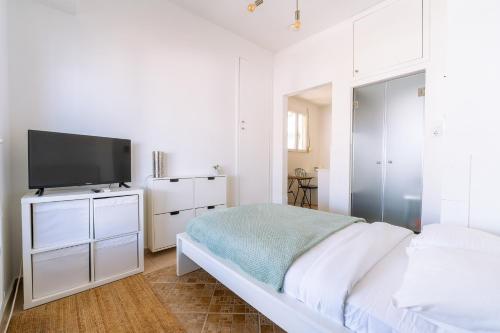 Acropolis View Mini Penthouse Studio