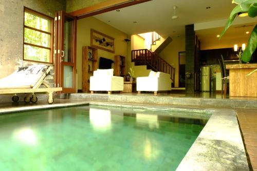 Piscina en o cerca de Harum Sari Ubud Private Villa
