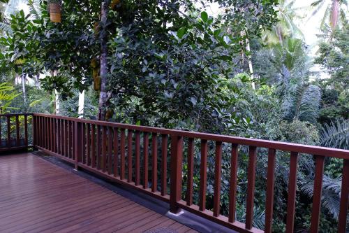 Jardín al aire libre en Harum Sari Ubud Private Villa