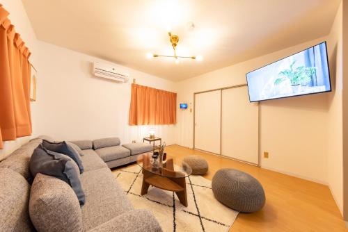 t-house