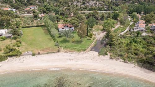 Hacienda Beachfront Villa, Spathies