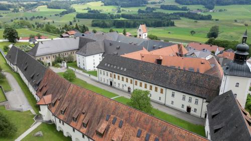 Benediktinerstift Michaelbeuern