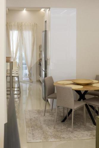 Nela's Flat - near Marina Zeas