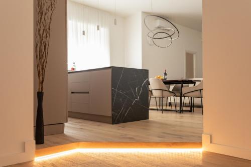Duomo Luxury - Leo Brothers - Fontana Street