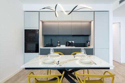 Free Parking -Fiera- Premium 2BR Apartment