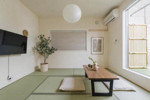 Osaka Large Family House 7 Bedrooms 2 Baths Free Parking