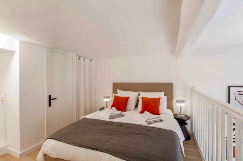 SUEDE PROMENADE Duplex apartment at 1 min from the sea 2 bathrooms