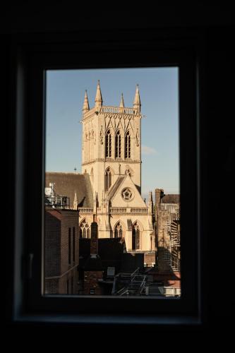 Wilde Cambridge City Centre — Landmark view