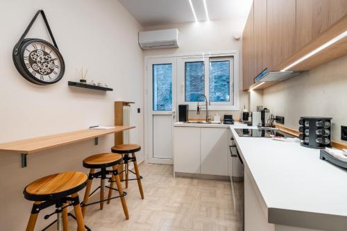 The Apex Boutique Apartment B1