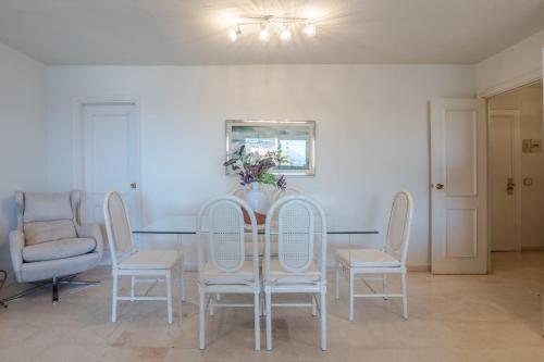 Apartment with Swimming-pool photo 15