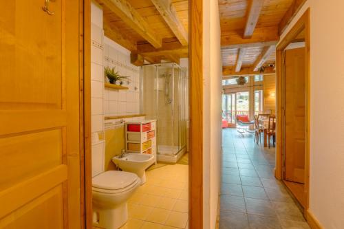 Apt Des Granges Balcony Duplex Near Chamonix for 5 - Happy Rentals photo 17