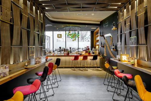 Εστιατόριο ή άλλο μέρος για φαγητό στο MERCURE Hotel Berlin Wittenbergplatz