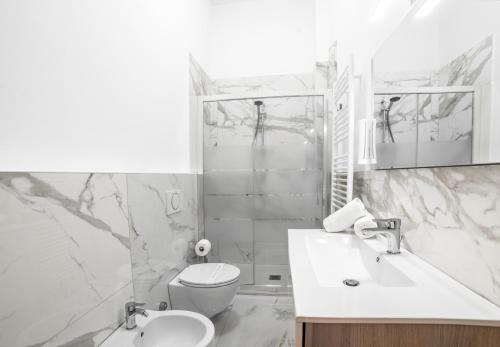 Bright Suite '44' Cosy And Central