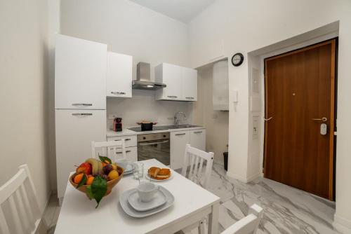 Bright Suite '44' Cosy And Central