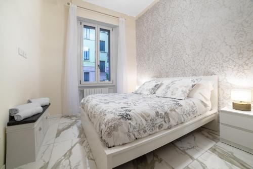 Bright Suite '44' Cosy And Central