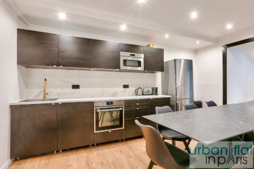 Urban Flat 103 - Spacious Flat near Grands Boulevards