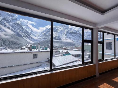 Gallery image of Hotel Pavani in Badrinath