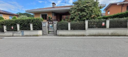 Foto La Casa Dei Girasoli-Lago Maggiore 1