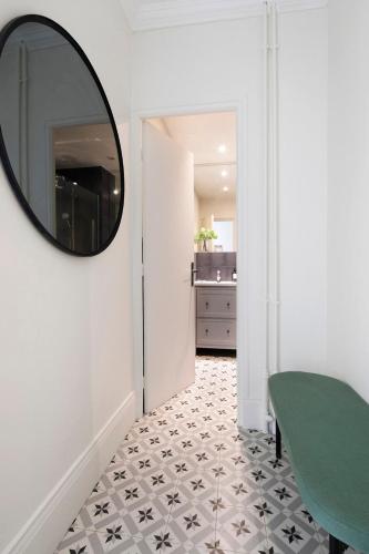 WeHost - Appartement pour 2 - 5 minutes des Champs-Elysées