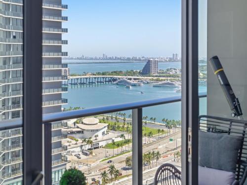 Brickell Bay View photo 31