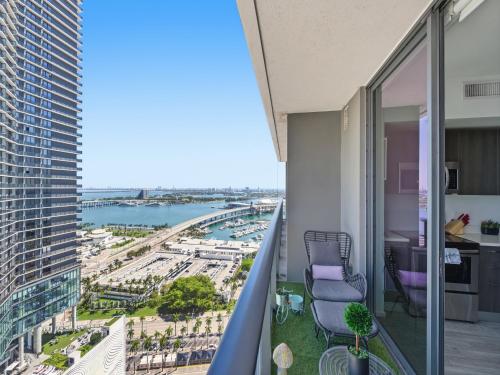 Brickell Bay View photo 32