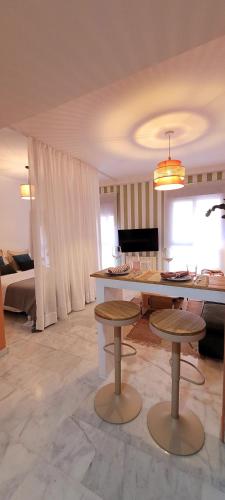 Salvador Suite