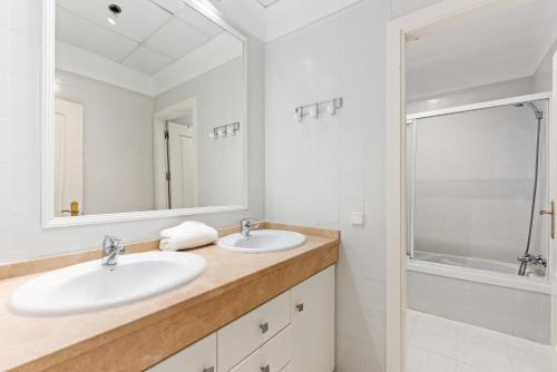 Panoramic sea views apartment