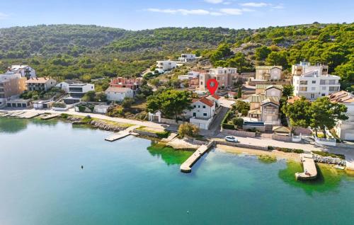 1 Bedroom Cozy Apartment In Betina