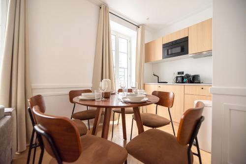 Elegant Apartment in Central Paris - with AC