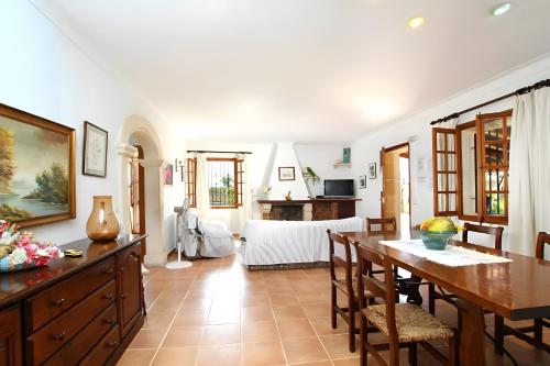 Villa L´Embat