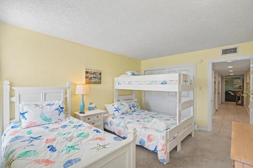 3 bed3 bath Hilton Head Haven walk to beach photo 15