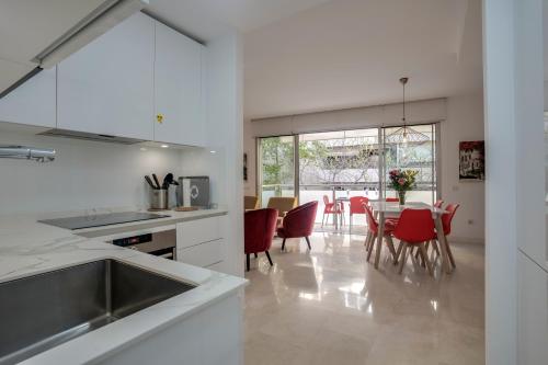 Modern Apartment next the Beach photo 16