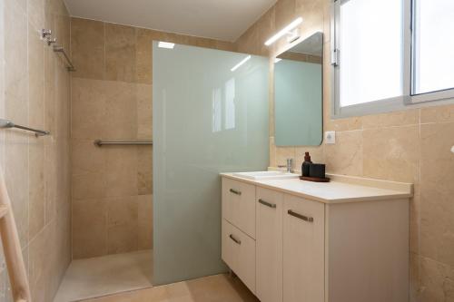 Apartment located walking distance of Puerto Banús