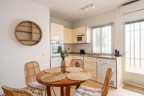 Apartment located walking distance of Puerto Banús