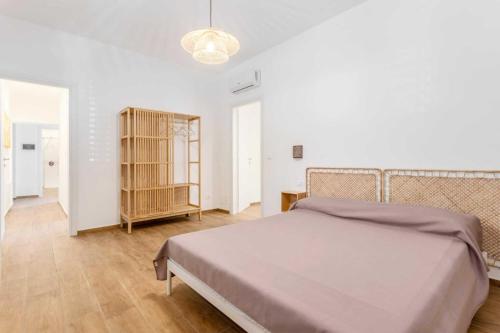 Travel Rooms - Arenella Holidays