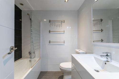 Penthouse Apartment on Los locos B