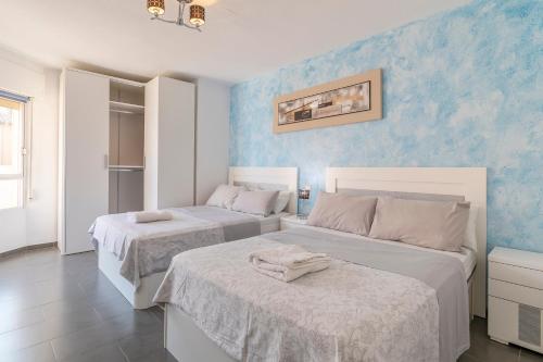 Penthouse Apartment on Los locos B