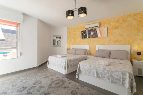 Penthouse Apartment on Los locos B