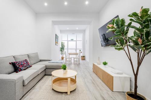 Luminous & Spacious Flat near the Port of Valencia